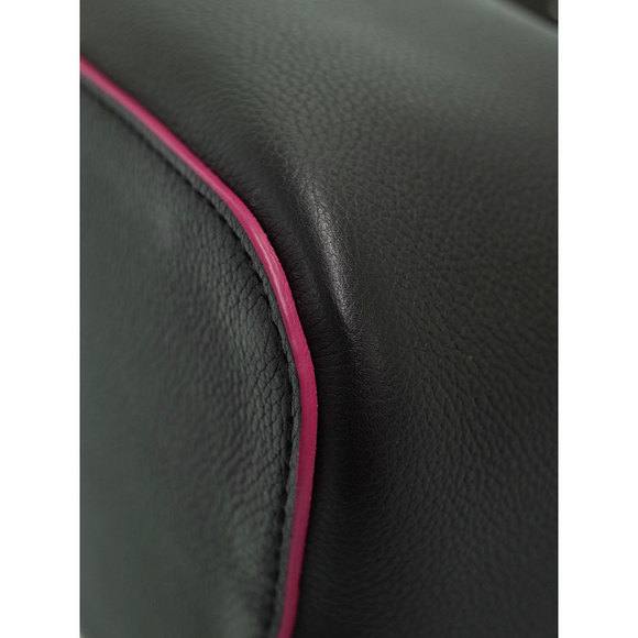 Louis Vuitton Lock Me Bucket Shoulder Bag Noir - Picture 4 of 5